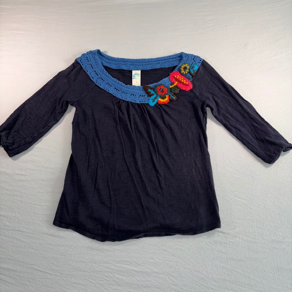 Anthropologie Navy Blue Crochet Floral Embroidered Slub Cotton Boho Top Small